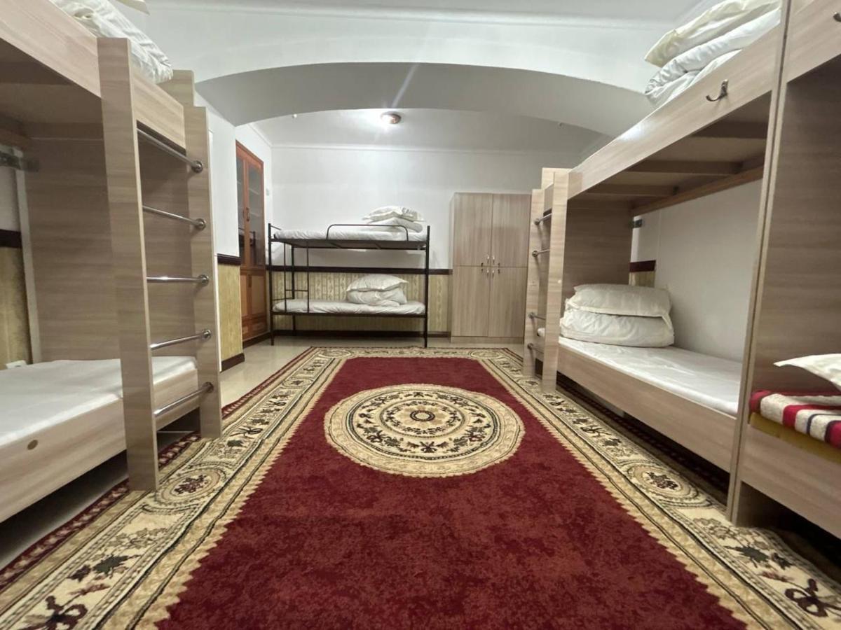 Hostel Star Ałma Ata Zewnętrze zdjęcie
